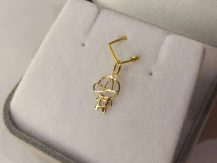 PINGENTE MENINO, VAZADO, MINI, 1.3CM, EM OURO AMARELO 18K